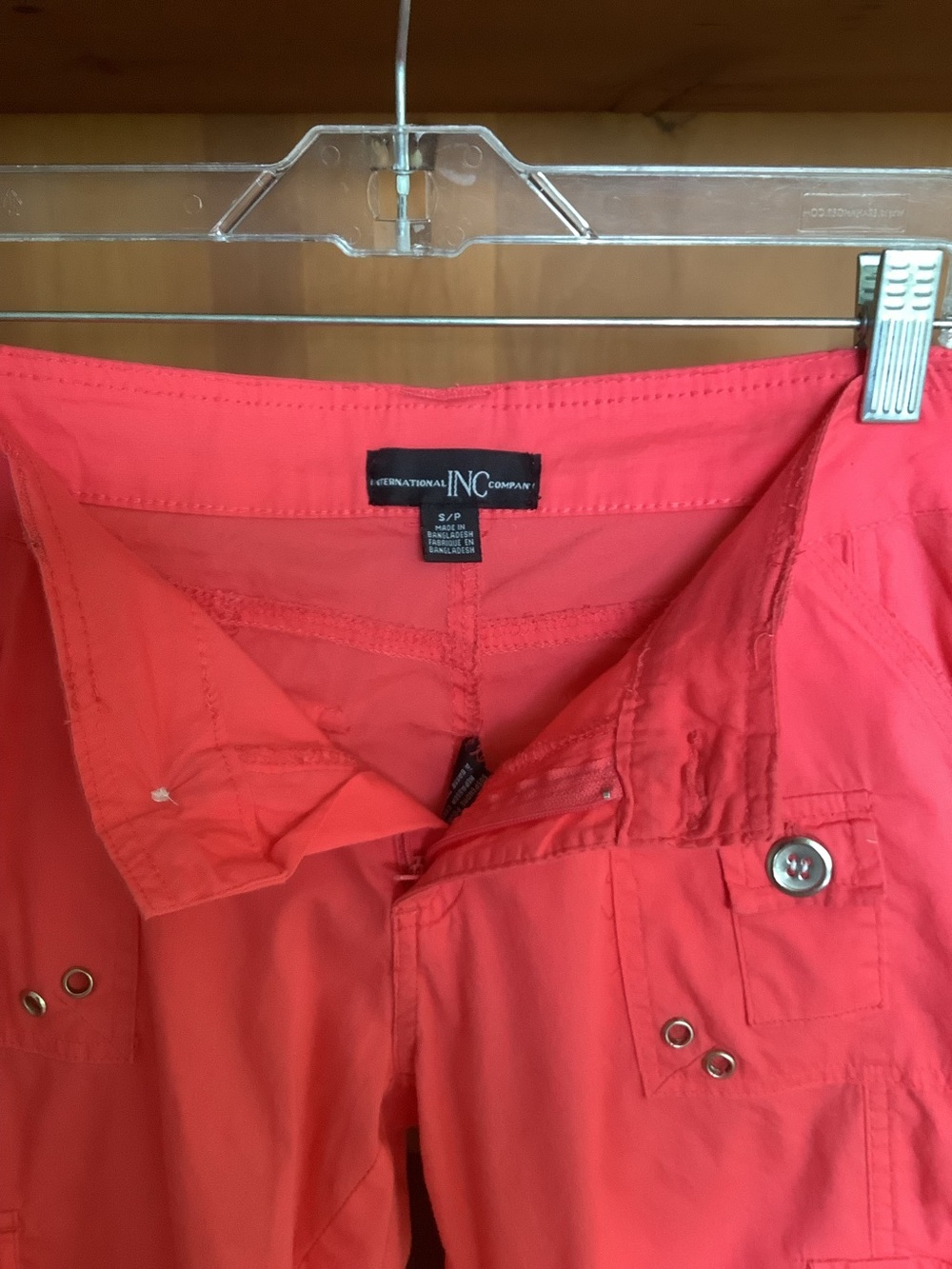 Y2K INC International Concepts Coral Roll Tab Cargo Low Rise Capri Shorts Size S - Picture 7 of 13